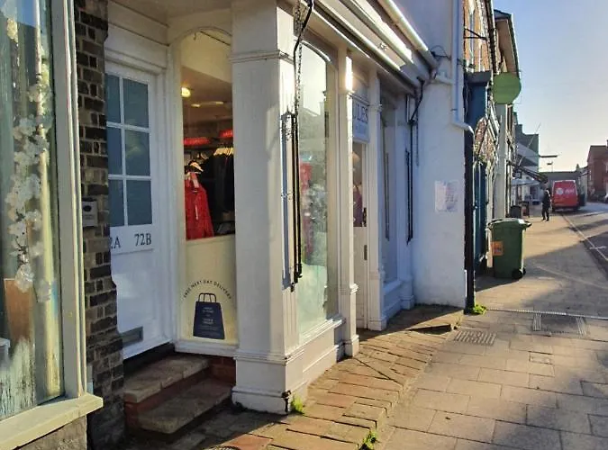 72A High Street