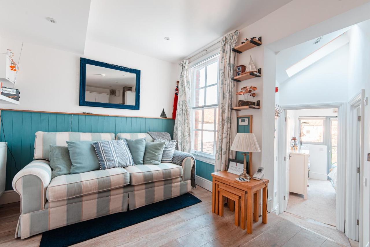 72a High Street *